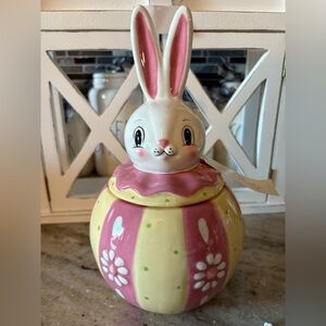 Joanna Parker/ Carnival Cottage Bunny Candy Dish